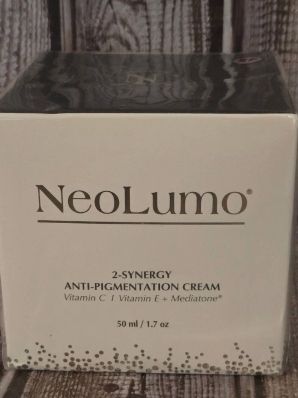 NEOLUMO 2-SYNERGY ANTI-PIGMENTATION CREAM-VITAMIN C & E+MEDIATONE-1.7 oz / 50 ml